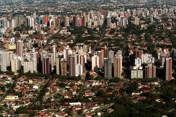 Fig. 33.1 The BRT corridor in Curitiba, Brazil, is visible from this picture because it is where there are denser land uses.