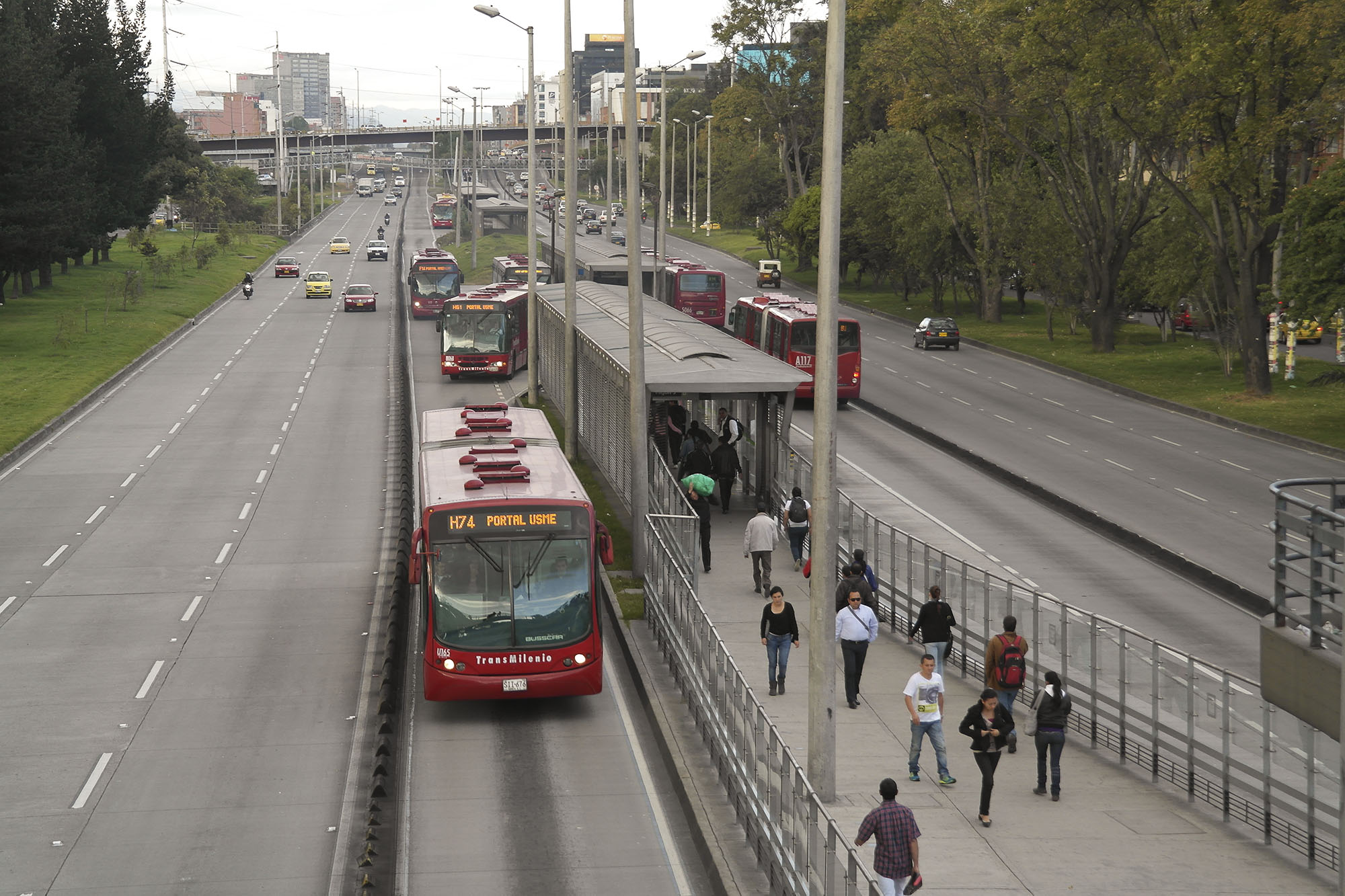 Fig. 22.59 An offset station in Bogotá, Colombia.