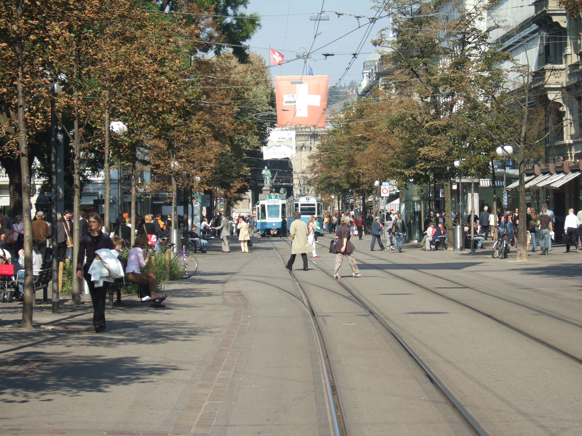 Fig. 22.34 Examples of successful transit malls include central Zurich, where the tram system provides easy access to shops, offices, and restaurants.