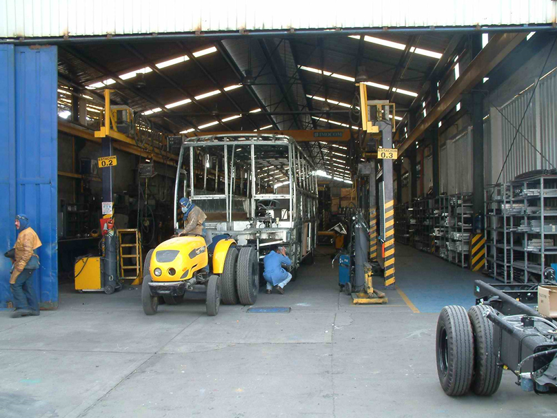 Fig. 13.8 Due to the incentive structure in the TransMilenio bidding process, bus manufacturers have been encouraged to develop local manufacturing sites, such as this one in Bogotá. Image