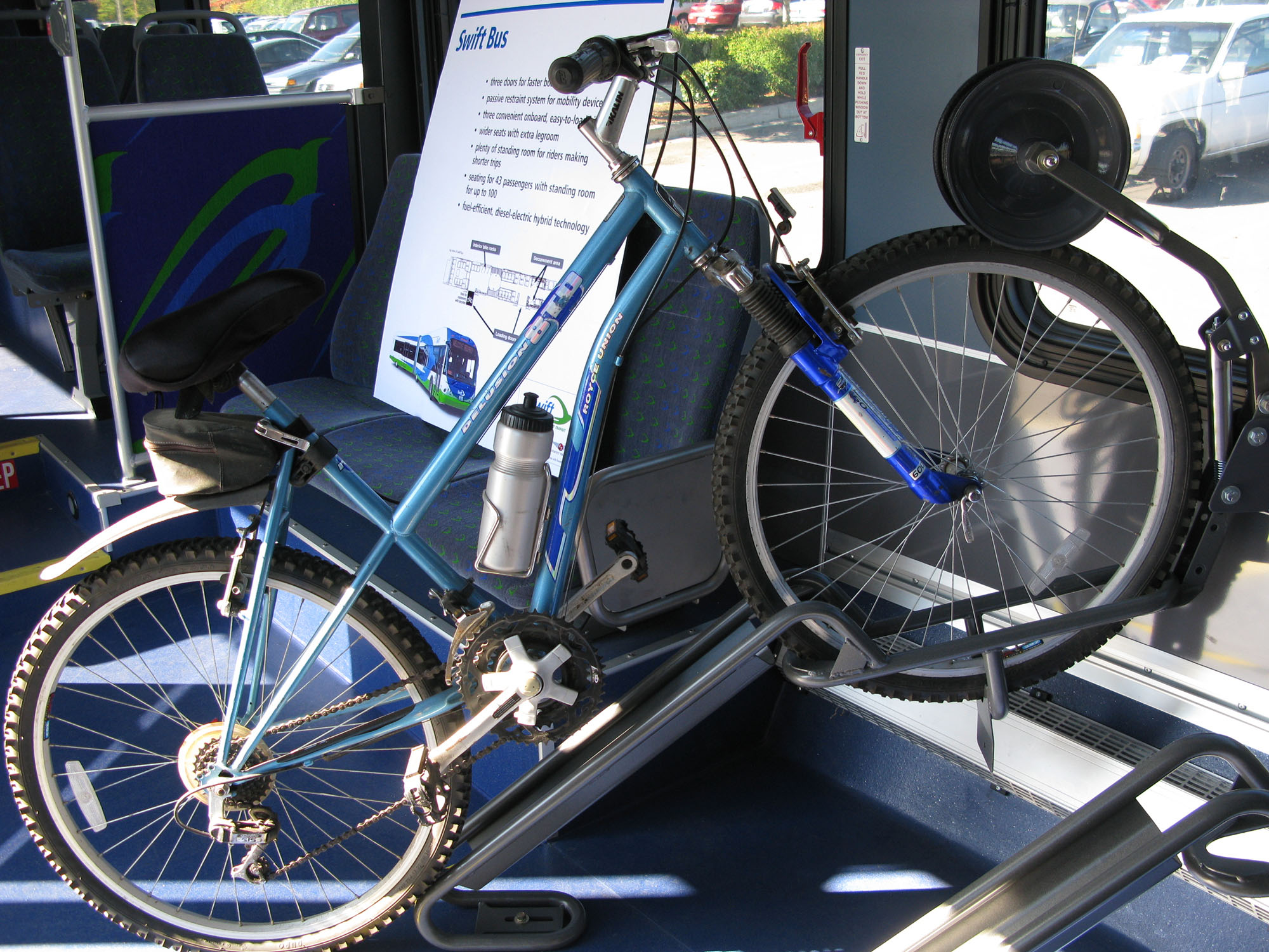 Fig. 31.8 Bikes on Swift BRT vehicle in Seattle, Washington, USA.